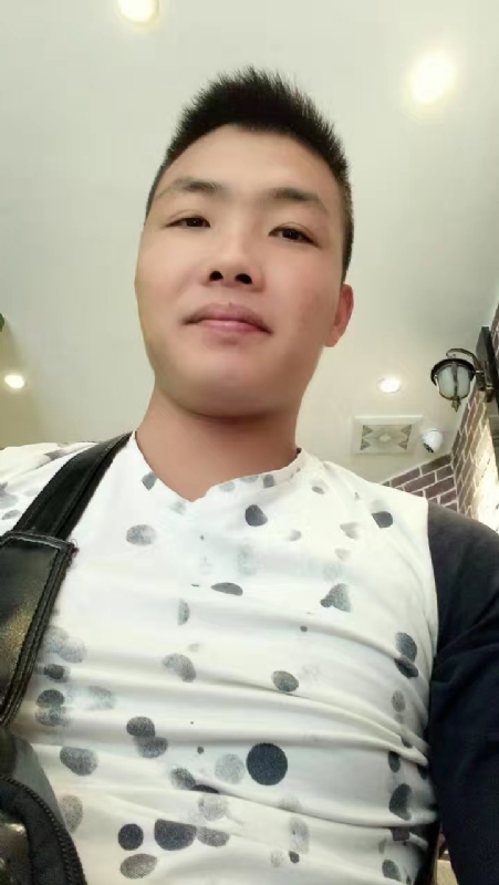 吃生蚝的小乖乖的第一张照片--广西王婆说媒